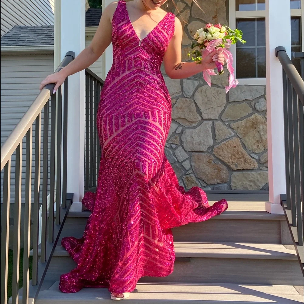 Jovani prom dress size 4, hot pink. - Picture 3 of 5